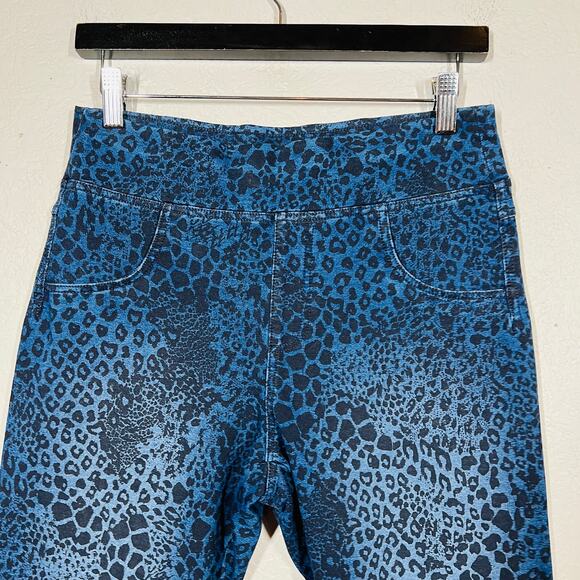 NEW! Hue Animal Print Jeggings Med Wash Blue Black - M - Picture 2 of 5
